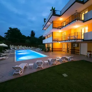 **** Appart hôtel Ferretti Garda Palace Italie